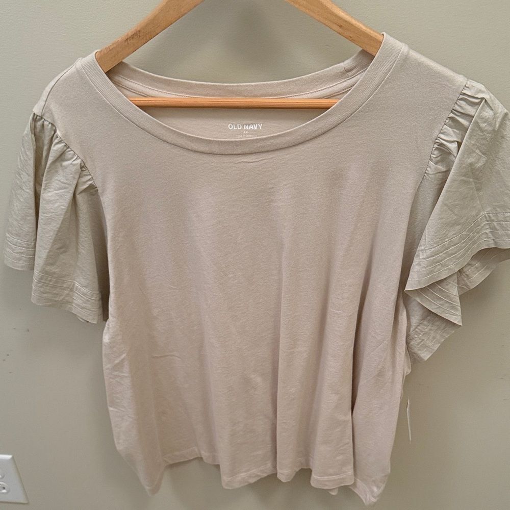 Old navy oatmeal color mixed media tee